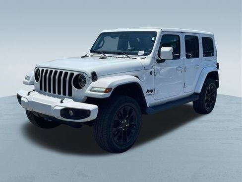 Used 2021 Jeep Wrangler Unlimited Sahara AWD/4WD image 9