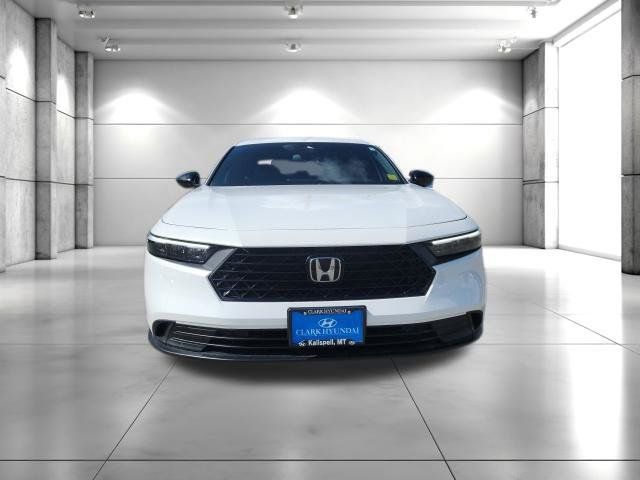 Used 2023 Honda Accord Sport image 3