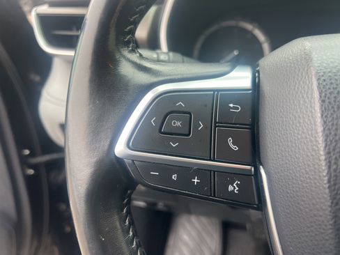 Used 2020 Toyota Highlander XLE image 21