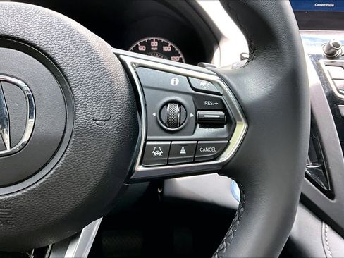 Used 2025 Acura RDX SH-AWD image 23