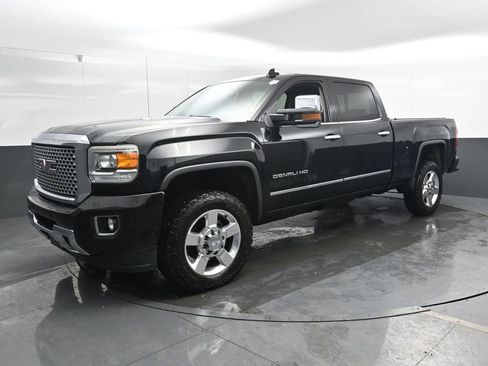 Used 2016 GMC Sierra 2500 Denali w/ Duramax Plus Package image 7