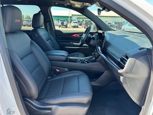 Used 2025 Chevrolet Traverse Z71 AWD/4WD image 27