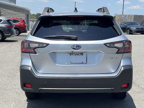 Certified 2025 Subaru Outback Premium AWD/4WD image 12