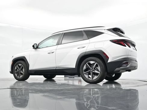 Used 2025 Hyundai Tucson SEL FWD image 30