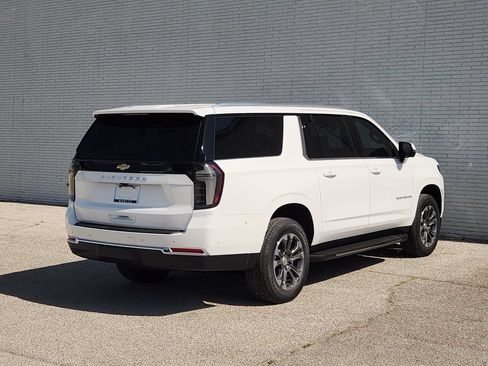 New 2026 Chevrolet Suburban LT w/ Comfort Package RWD image 4