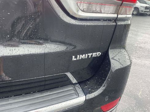 Used 2015 Jeep Grand Cherokee Limited RWD image 5