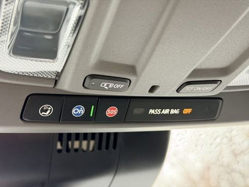 Used 2024 Chevrolet Silverado 2500 LT w/ Convenience Package image 18