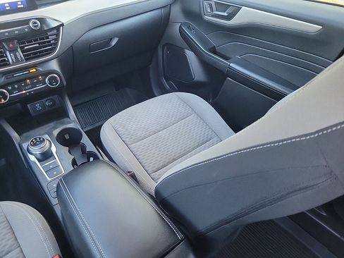Used 2022 Ford Escape SE w/ Convenience Package image 16