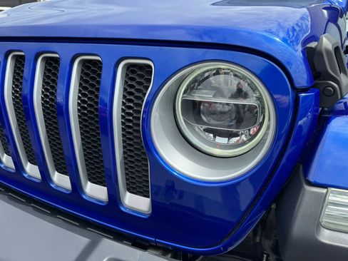 Used 2020 Jeep Wrangler Unlimited Sahara AWD/4WD image 34