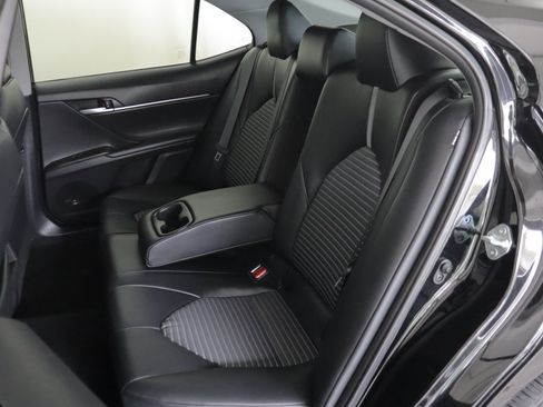 Used 2024 Toyota Camry SE FWD image 8