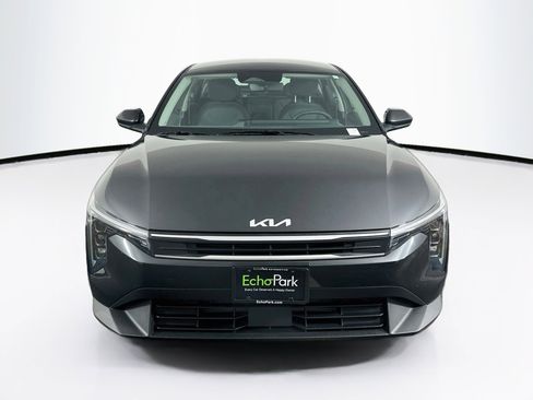 Used 2025 Kia K4 FWD image 2
