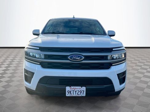 Used 2024 Ford Expedition Max XLT image 2