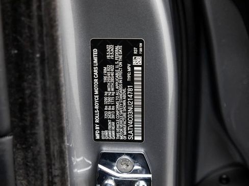 Used 2022 Rolls-Royce Cullinan image 16