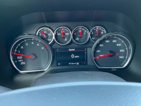 Used 2021 Chevrolet Tahoe RST w/ Luxury Package AWD/4WD image 18