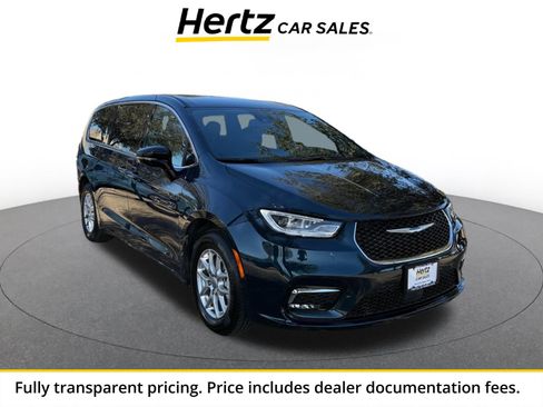 Used 2025 Chrysler Pacifica Select FWD image 1