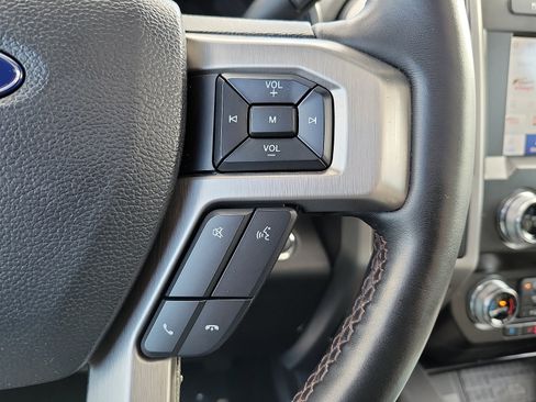 Used 2021 Ford F250 Platinum w/ FX4 Off-Road Package AWD/4WD image 22