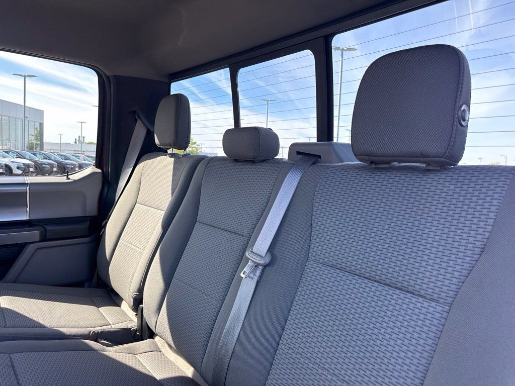Used 2018 Ford F150 XLT w/ Equipment Group 302A Luxury AWD/4WD image 14