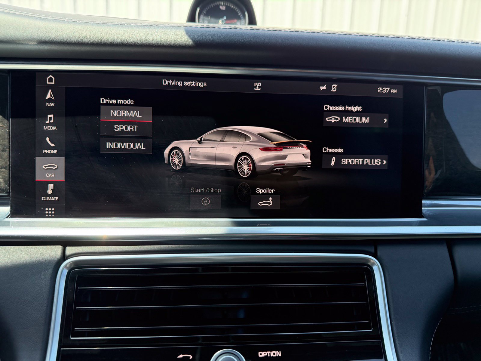Used 2017 Porsche Panamera Turbo AWD/4WD image 16