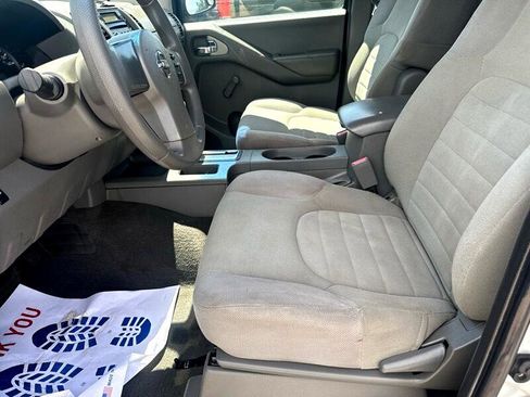 Used 2006 Nissan Frontier XE w/ (G01) XE Preferred Pkg image 11