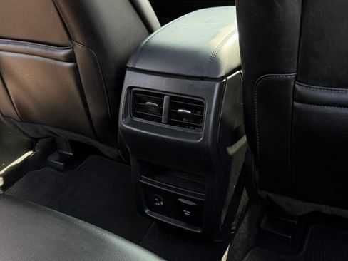 Used 2021 Ford Edge SEL w/ Convenience Package AWD/4WD image 21