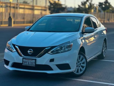 Used 2016 Nissan Sentra S FWD image 6