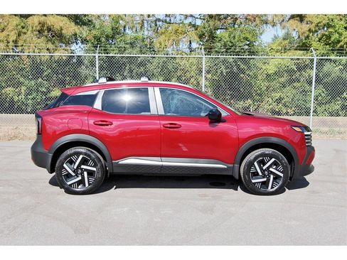 New 2026 Nissan Kicks SV w/ SV Premium Package image 5