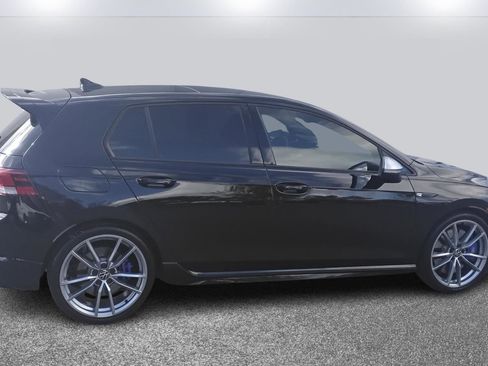 Used 2024 Volkswagen Golf R image 4