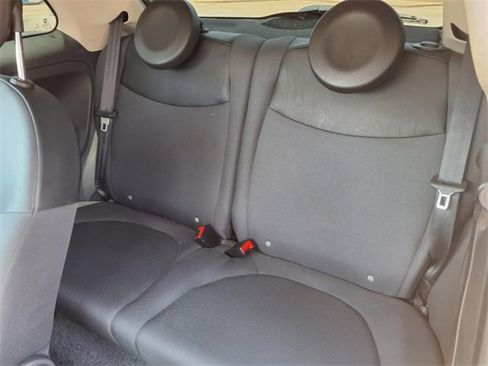 Used 2015 FIAT 500 Pop image 18