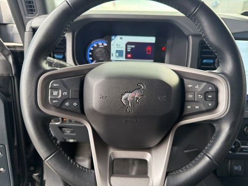 Used 2024 Ford Bronco Black Diamond image 22