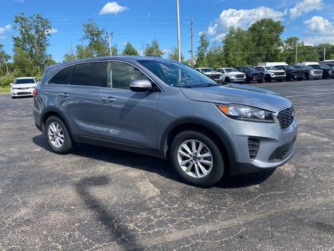 Used 2020 Kia Sorento FWD V6 image 14