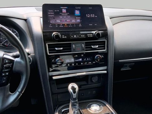 Used 2024 INFINITI QX80 Luxe RWD image 7