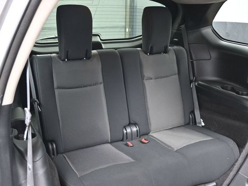 Used 2020 Nissan Pathfinder SV AWD/4WD image 30
