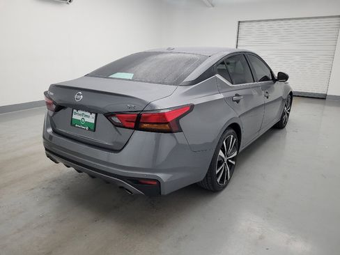 Used 2021 Nissan Altima 2.5 SR FWD image 9