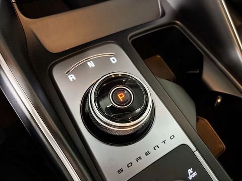 Certified 2023 Kia Sorento EX image 19