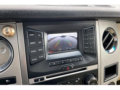 Used 2016 Ford Expedition XLT AWD/4WD image 23