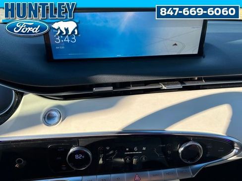 Used 2024 Genesis Electrified GV70 Advanced image 22