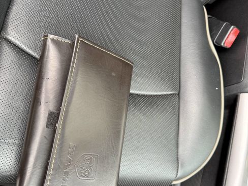 Used 2016 RAM 3500 Laramie Longhorn image 36