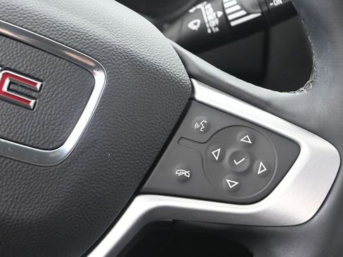 Used 2024 GMC Terrain SLT FWD image 29