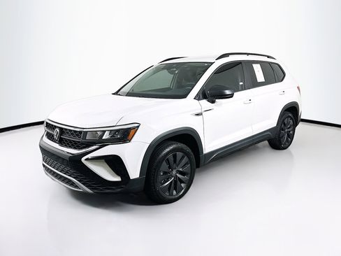 Used 2024 Volkswagen Taos S FWD image 3