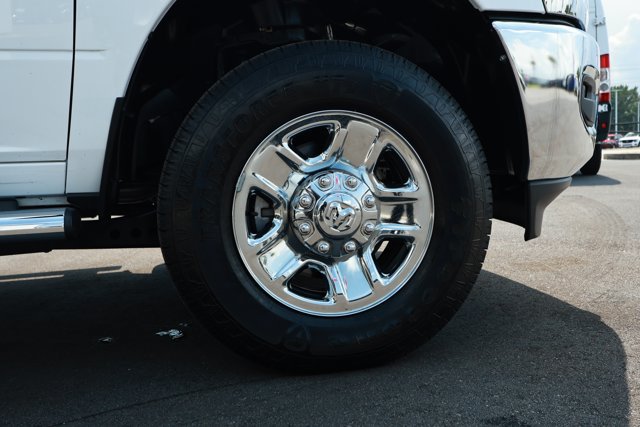 Used 2025 RAM 2500 Tradesman w/ Chrome Appearance Group AWD/4WD image 5