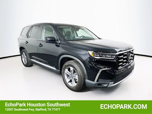 Used 2025 Honda Pilot EX-L image 1