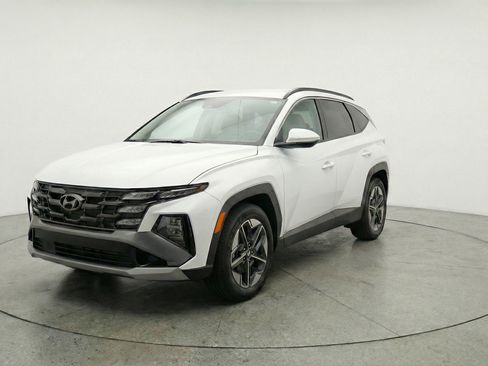 Used 2025 Hyundai Tucson SEL AWD/4WD image 3