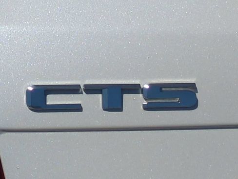 Used 2018 Cadillac CTS Luxury RWD image 10