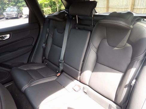 New 2026 Volvo XC60 B5 Ultra w/ Climate Package image 22