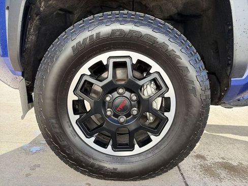 Used 2025 Toyota Tacoma TRD Off-Road AWD/4WD image 12