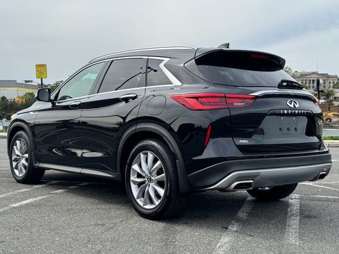 Used 2020 INFINITI QX50 Essential w/ Convenience Package image 4