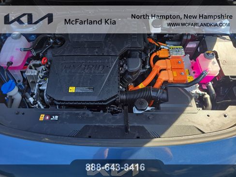 Used 2025 Kia Niro SX Touring FWD image 23