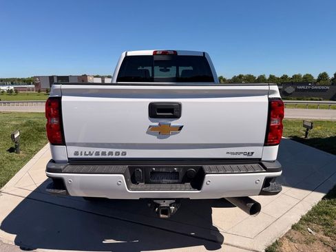 Used 2019 Chevrolet Silverado 2500 LT w/ Custom Sport Edition AWD/4WD image 8