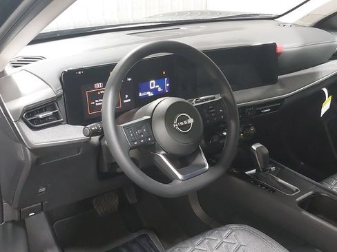 Used 2026 Nissan Kicks SV w/ SV Premium Package AWD/4WD image 15