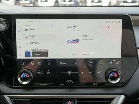 Used 2024 Lexus RX 350 Premium w/ Accessory Package (Z1) FWD image 13